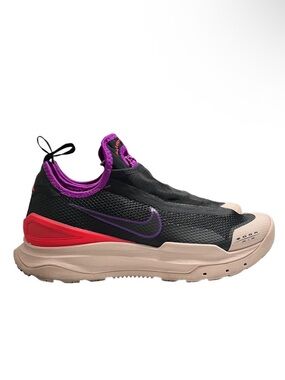 Nike ACG Zoom Air AO Black & Laser Crimson Sneakers Size 6